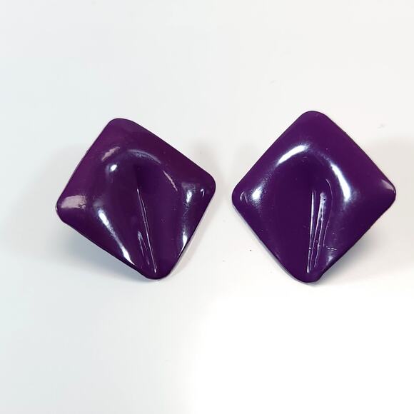 Vintage Purple Metal Diamond Shaped Earrings, Glossy Finish, Bold Design - Picture 3 of 10